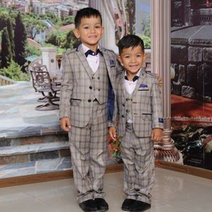 Meet your Posher, Temur